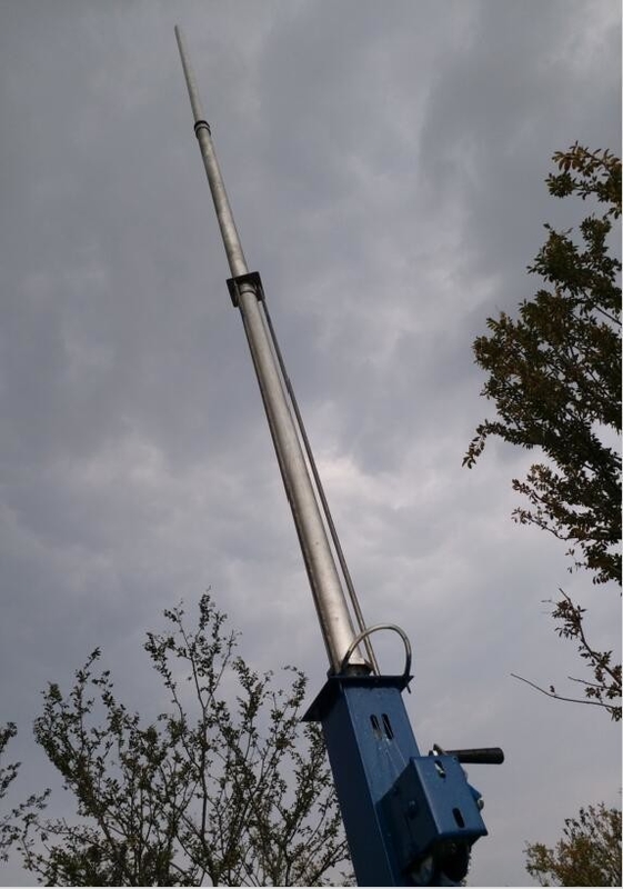 winch type mast antenna tower, light pole telescoping pole portable crank up